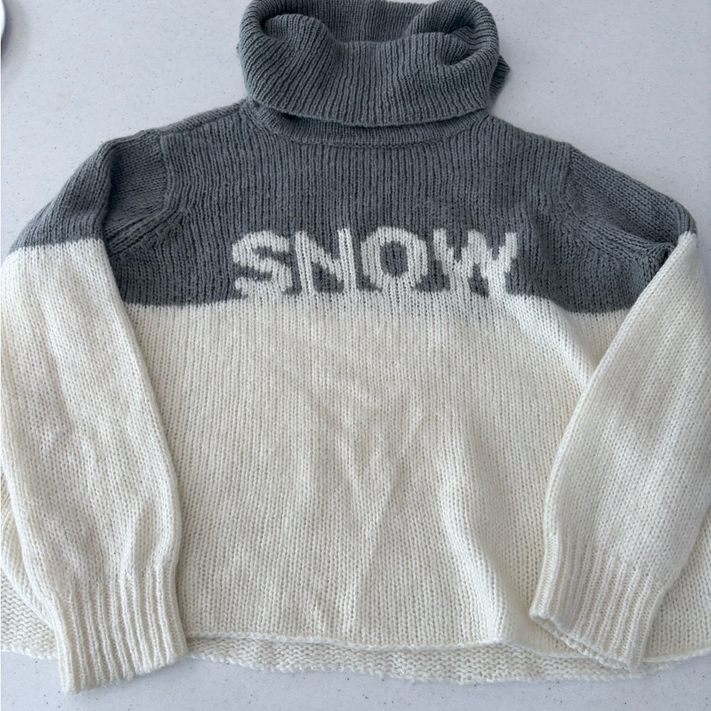 Wooden Ships Gray and Cream 'SNOW' Turtleneck Sweater